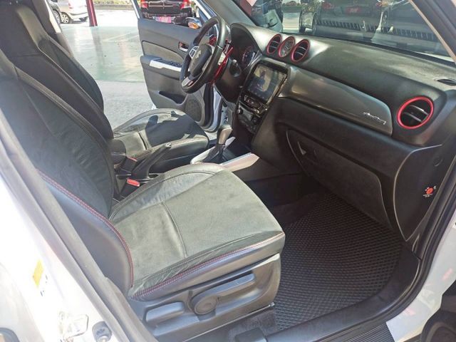 藍芽 導航 定速 換檔撥片 方向盤控制鍵 歡迎來電賞車 蔡先生0937-265-276  第9張相片