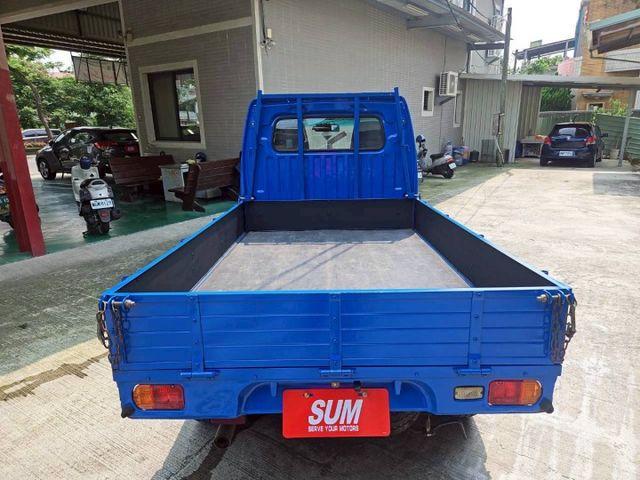 4WD 1.3CC 倒車顯影 歡迎來電賞車 蔡先生0937-265-276  第4張相片