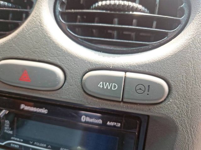 4WD 1.3CC 倒車顯影 歡迎來電賞車 蔡先生0937-265-276  第8張相片