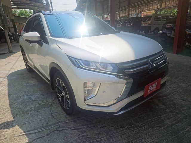 4WD 導航 藍芽 換檔撥片 電動尾門CP值超高 歡迎來電賞車蔡先生0937-265-276  第1張相片