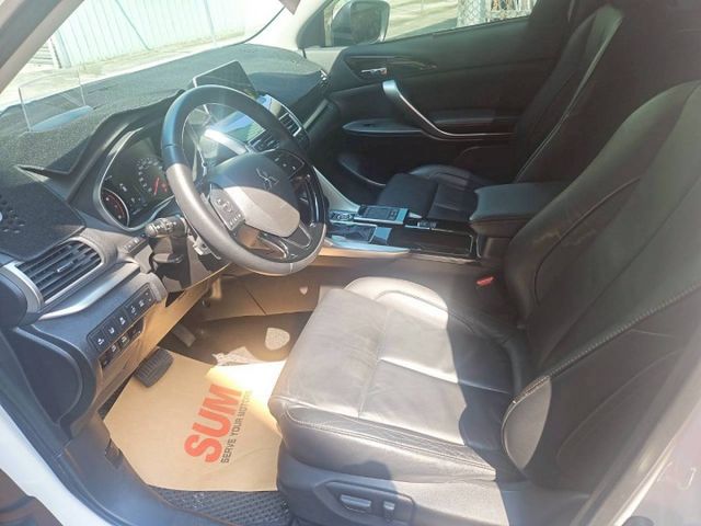 4WD 導航 藍芽 換檔撥片 電動尾門CP值超高 歡迎來電賞車蔡先生0937-265-276  第7張相片