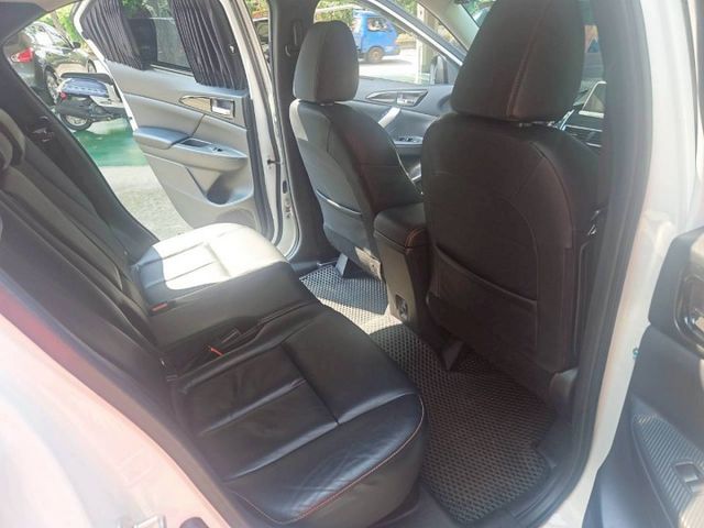 4WD 導航 藍芽 換檔撥片 電動尾門CP值超高 歡迎來電賞車蔡先生0937-265-276  第11張相片