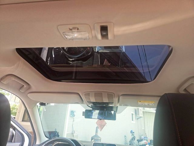 4WD 導航 藍芽 換檔撥片 電動尾門CP值超高 歡迎來電賞車蔡先生0937-265-276  第13張相片