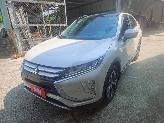 4WD 導航 藍芽 換檔撥片 電動尾門CP值超高 歡迎來電賞車蔡先生0937-265-276  第3張相片