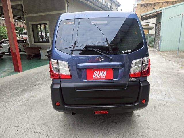 低里程 4WD 歡迎來電賞車 蔡先生0937-265-276  第4張相片