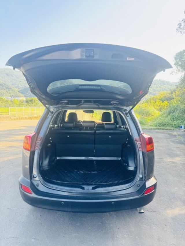RAV4  第9張相片