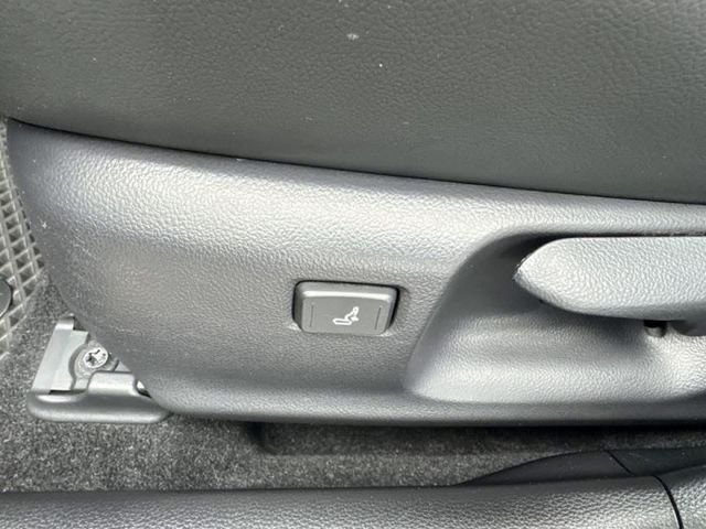 保證全車原漆原版件 保證實跑7萬多公里 合約有保固 買車有保障 歡迎來店賞車  第11張相片