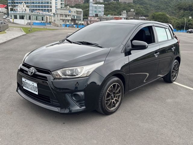 2014年 Toyota Yaris 黑色 里程：18萬 基本改裝 歡迎來店賞車  第1張相片