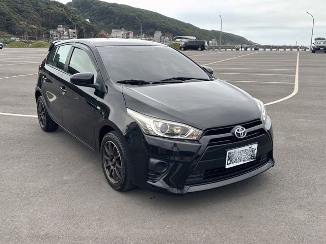 2014年 Toyota Yaris 黑色 里程：18萬 基本改裝 歡迎來店賞車  第3張相片