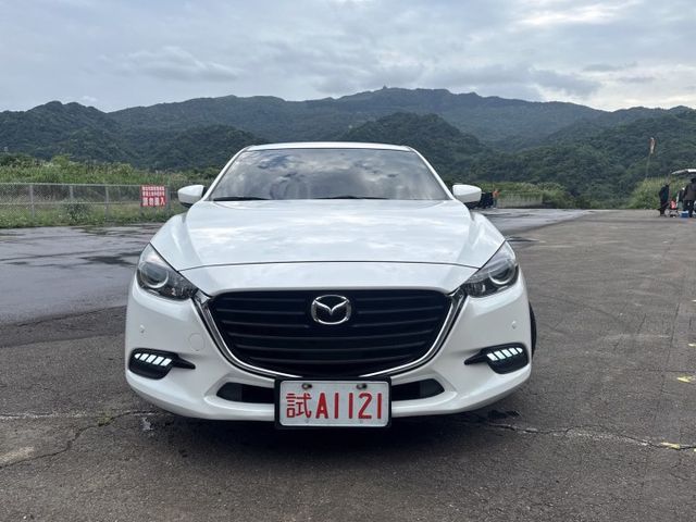 2016年  馬三 白色 「保證原鈑」里程：18萬（保證里程）配備：鋁圈/皮椅/野馬日行燈/免鑰匙等 歡迎來店賞車  第2張相片