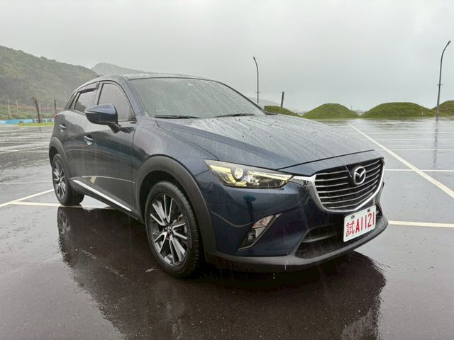 2018年 馬自達 CX-3 頂級版 紳士藍 「保證原鈑件」 行駛里程：11萬「保證里程」 歡迎來店賞車  第3張相片