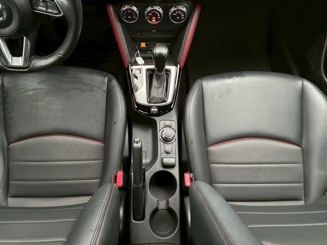 2018年 馬自達 CX-3 頂級版 紳士藍 「保證原鈑件」 行駛里程：11萬「保證里程」 歡迎來店賞車  第8張相片