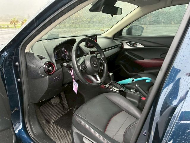 2018年 馬自達 CX-3 頂級版 紳士藍 「保證原鈑件」 行駛里程：11萬「保證里程」 歡迎來店賞車  第9張相片