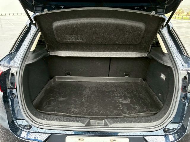 2018年 馬自達 CX-3 頂級版 紳士藍 「保證原鈑件」 行駛里程：11萬「保證里程」 歡迎來店賞車  第14張相片