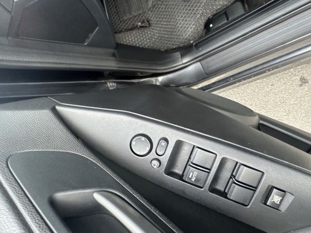 2013年 馬自達 馬三 經典鐵灰 行駛里程：13萬 配備：液晶影音系統/方向盤音量控制/點狀日行燈 歡迎來店賞車  第9張相片