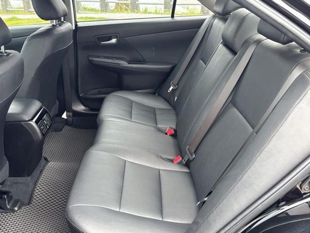 重點配備：倒車雷達/前車距偵測/改一鍵啟動/雙區溫控/液晶影音系統/抬頭顯示/後座出風口/方向盤音量控制/行車記錄器  第9張相片