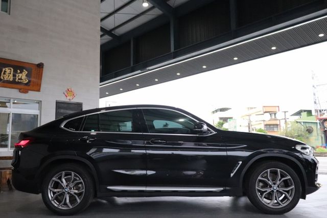 2019總代理BMW X4 20I原鈑件 全原廠保養  第20張相片