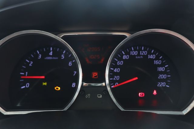 免鑰匙啟動車門鎖/HUD抬頭顯示器/車頂行李架  第14張相片
