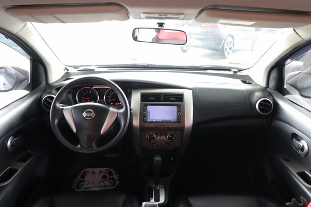 免鑰匙啟動車門鎖/HUD抬頭顯示器/車頂行李架  第18張相片