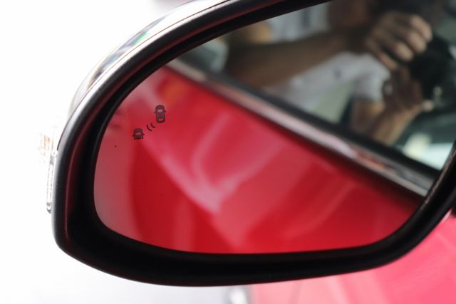 6只揚聲器 免鑰匙啟動車門鎖  第9張相片