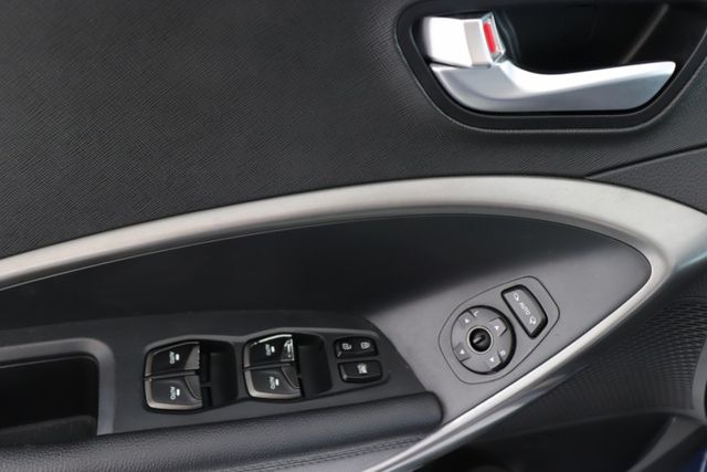 環景影像系統/倒車影像輔助/車頂行李架  第15張相片