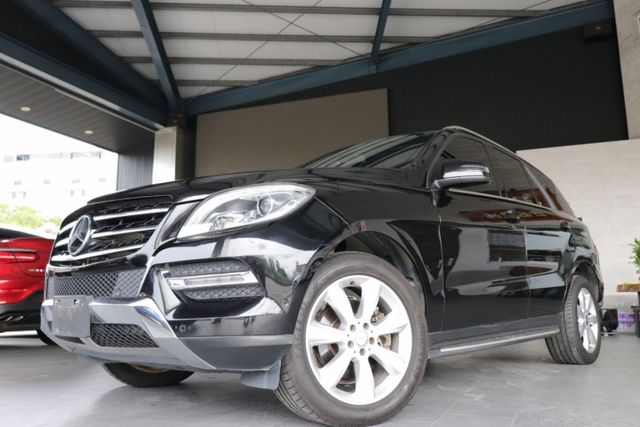 柴油/電動天窗/自動停車系統/原鈑件  第1張相片