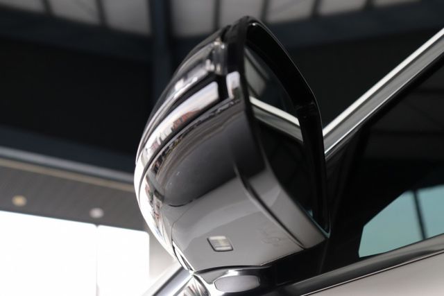 2018E200 全車E63套件 新胎 原鈑件 無任何待修 引擎活塞剛換鍛造保固  第17張相片