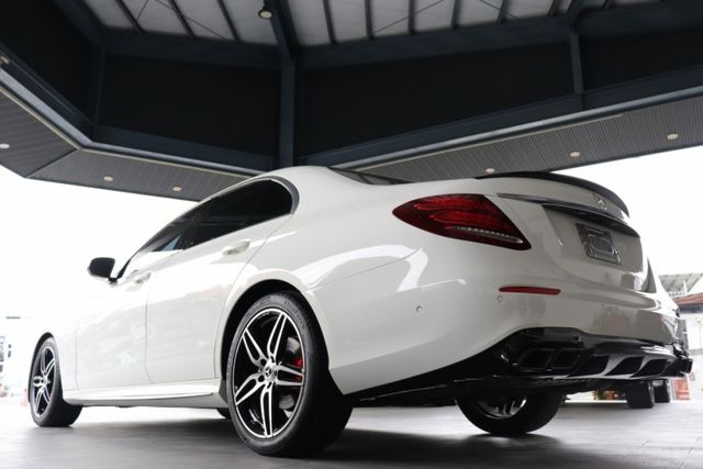 2018E200 全車E63套件 新胎 原鈑件 無任何待修 引擎活塞剛換鍛造保固  第19張相片