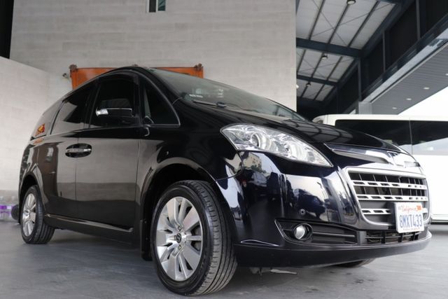 2010 Luxgen 7 MPV 電動滑門 一手車 低里程 原廠保養  第5張相片