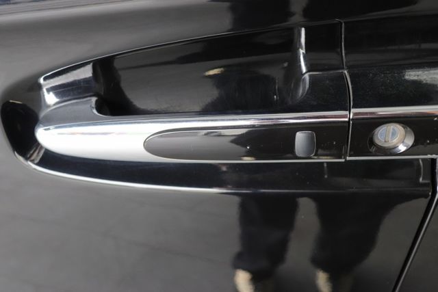 2010 Luxgen 7 MPV 電動滑門 一手車 低里程 原廠保養  第10張相片