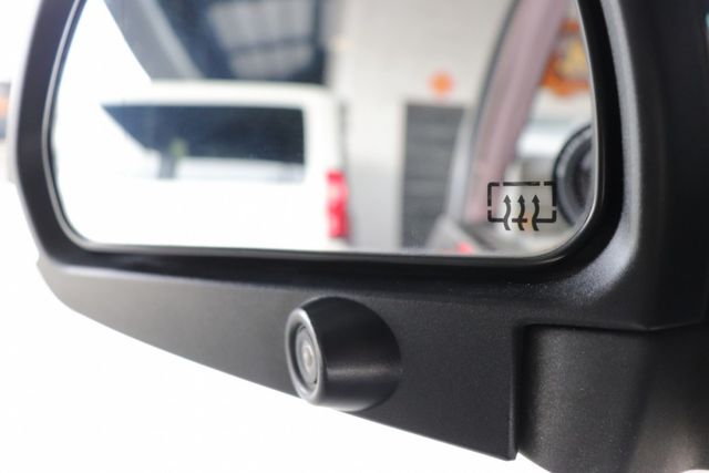 2010 Luxgen 7 MPV 電動滑門 一手車 低里程 原廠保養  第11張相片