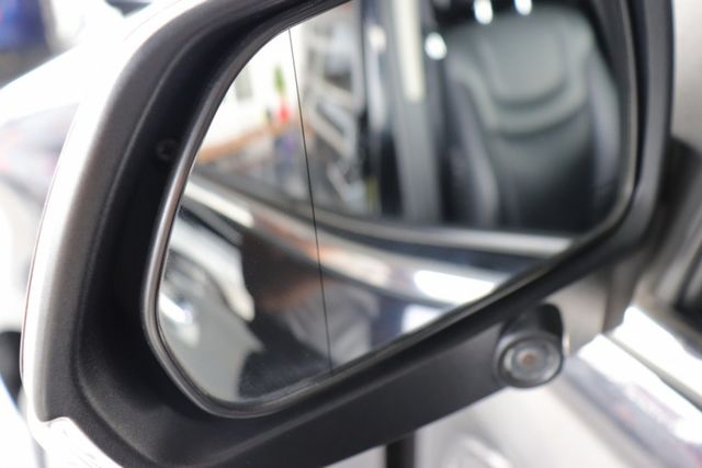 2010 Luxgen 7 MPV 電動滑門 一手車 低里程 原廠保養  第12張相片