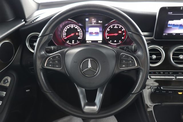 2017 賓士 GLC300 4MATIC LED/天窗/倒車顯影/電尾門  第9張相片