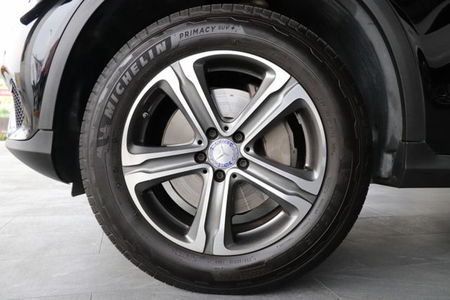 2017 賓士 GLC300 4MATIC LED/天窗/倒車顯影/電尾門  第14張相片