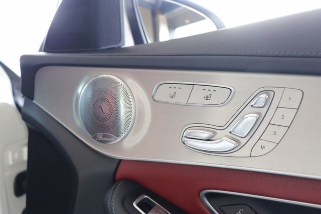 2016賓士C300 柏林之音 紅內裝 冷熱通風椅 無任何待修  第12張相片