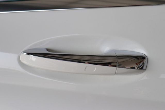 2016賓士C300 柏林之音 紅內裝 冷熱通風椅 無任何待修  第15張相片