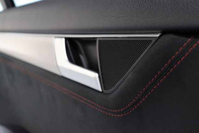 2012 M-Benz  C25/ 原鈑件/ 全景天窗 /雙前座電動調整  第3張相片