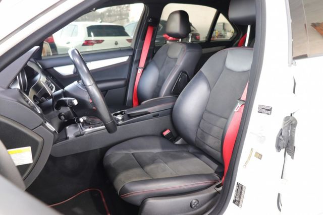 2012 M-Benz  C25/ 原鈑件/ 全景天窗 /雙前座電動調整  第13張相片