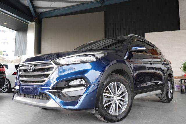 2017 Hyundai Tucson 尊貴/全景天窗/循跡防滑控制系統  第1張相片