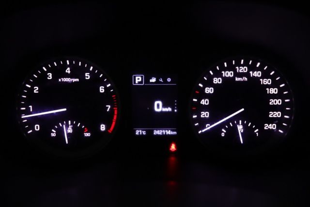 2017 Hyundai Tucson 尊貴/全景天窗/循跡防滑控制系統  第8張相片