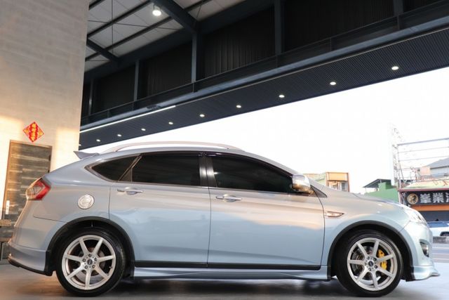 空力套件/原鈑件/環景影像系統/電動天窗/HUD抬頭顯示器  第20張相片