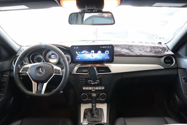 全景天窗/定速巡航/低里程/後座出風口  第5張相片