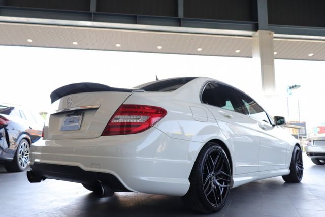 全景天窗/定速巡航/低里程/後座出風口  第19張相片