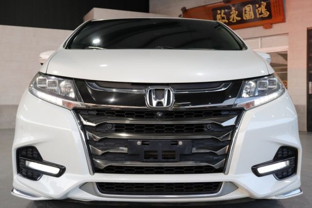 7人座/主動轉向頭燈/環景影像系統/自動停車系統/ACC主動跟車系統  第2張相片