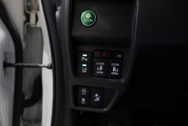 7人座/主動轉向頭燈/環景影像系統/自動停車系統/ACC主動跟車系統  第10張相片