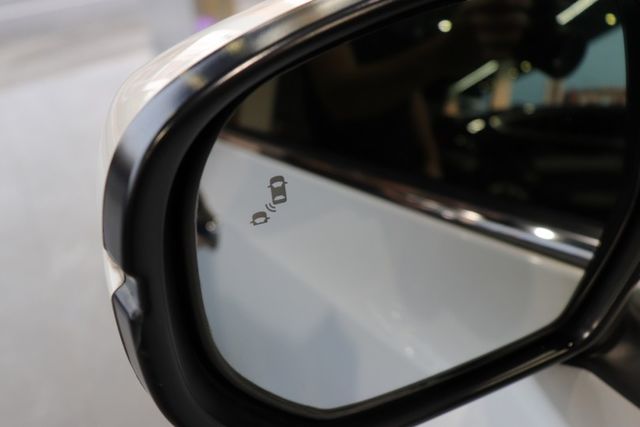 7人座/主動轉向頭燈/環景影像系統/自動停車系統/ACC主動跟車系統  第17張相片