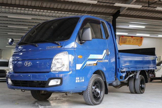 昇降尾門/原廠標配主動安全/鐵床手排  第1張相片