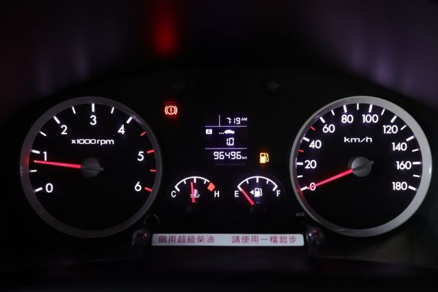 昇降尾門/原廠標配主動安全/鐵床手排  第7張相片