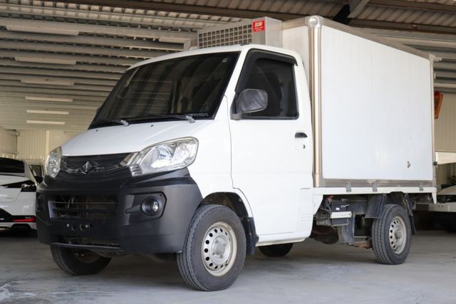 極低溫冷凍廂/頭燈水平手動調整/前座電動窗  第1張相片