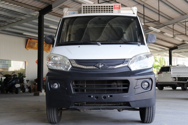 極低溫冷凍廂/頭燈水平手動調整/前座電動窗  第2張相片